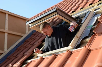 Pose de fenêtres de toit Velux à Loubières